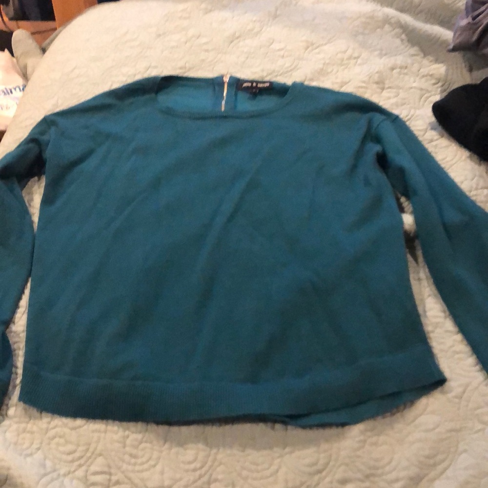 Green Cable & Gauge sweater with Gold Zipper